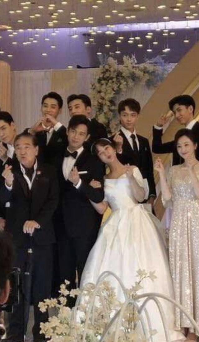 杨紫|28岁杨紫定目标35岁结婚生子，坦言当明星很幸福