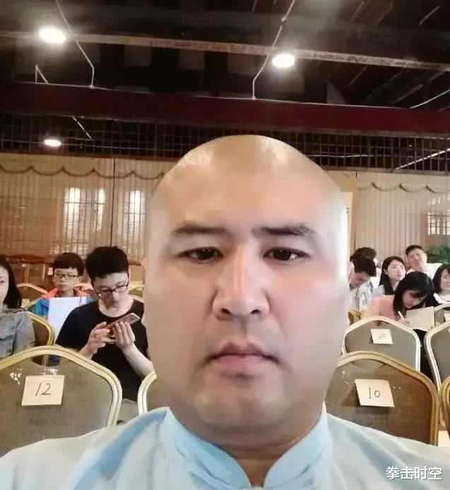 曼联■太极雷雷炮轰郝海东：你要和我打？拿千万年薪90分钟不射丢人不