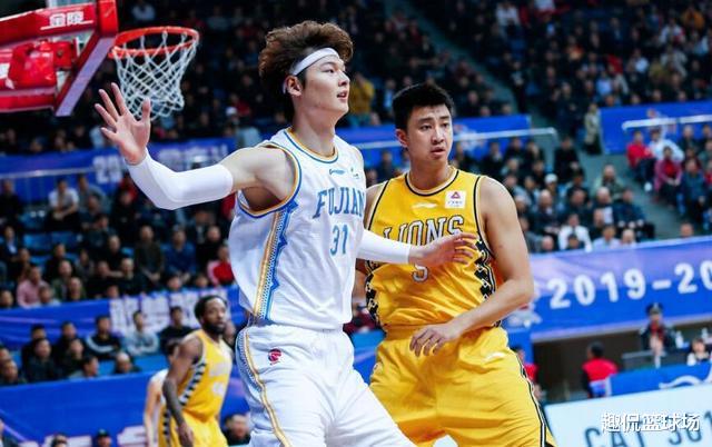 曾繁日|朱芳雨降低需求，有望引进2米06中锋，升级版曾繁日也很香