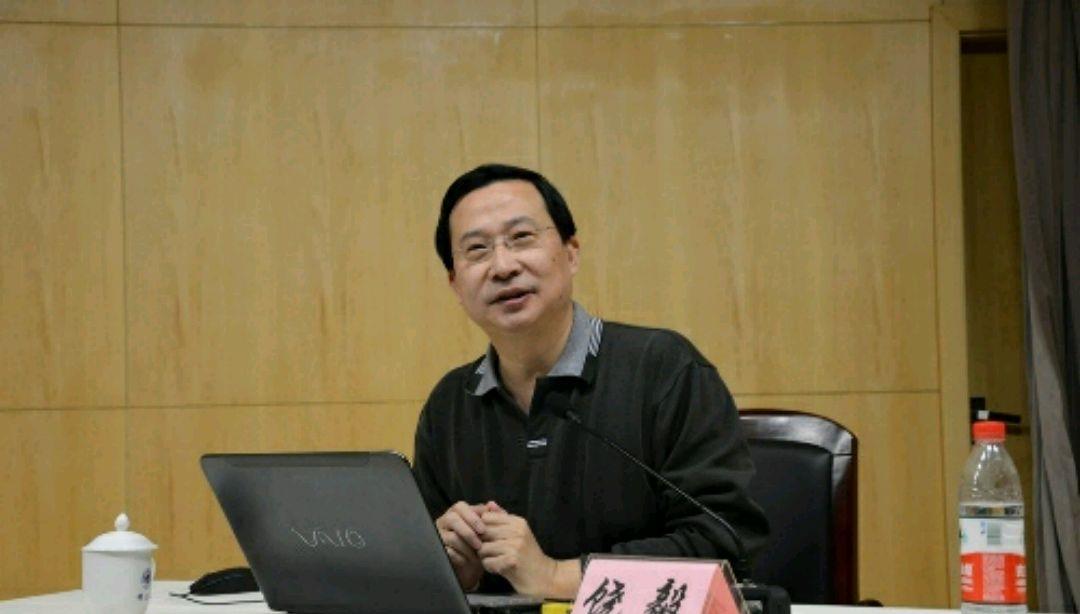 『饶毅』北大院长放弃院士增选,怒斥:几个老院士,竟然围着1个处长陪笑