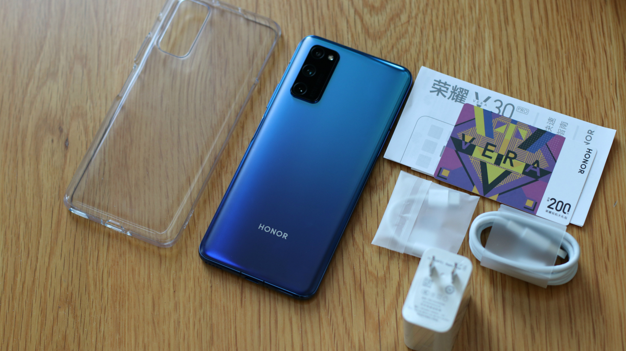 华为荣耀|华为再让步，双模5G+麒麟990+40W跌至“新低”，可惜依旧卖不动