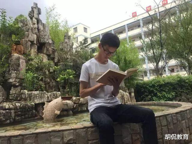 高考状元|高考状元父母职业排行：教师第1，公务员第2，高薪工作反而垫底！