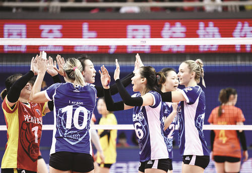 王宝泉▲疑似退役，31岁女排老将二婚当后妈，曾与主帅对骂，被球队放弃！