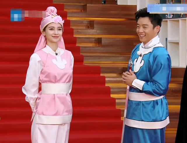 郭麒麟|跑男嘉宾集体亮相,郭麒麟讲话时,谁注意baby在干嘛?暴露素养