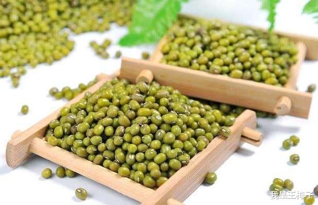 「红豆」不论绿豆还是红豆,在煮的时候只需要多加1步,煮出来开花软烂