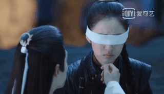 罗云熙▲豆瓣6.5分,剧情拖沓,角色脸谱化……罗云熙的颜值也拯救不了它