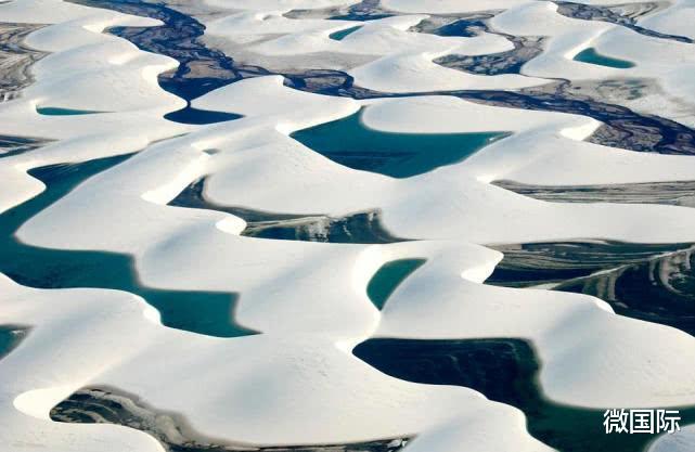 @世上最“失败”沙漠，别的沙漠寸草不生，这里却遍地湖泊鱼虾成群