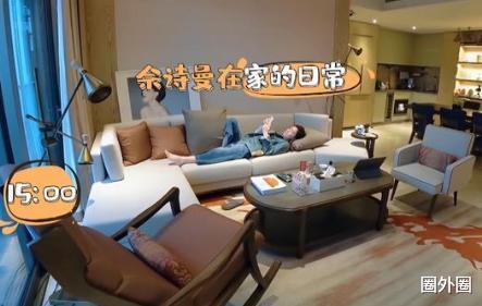 佘诗曼■香港明星住不起大房子？47岁女星还在和妈妈挤小屋，不红真惨