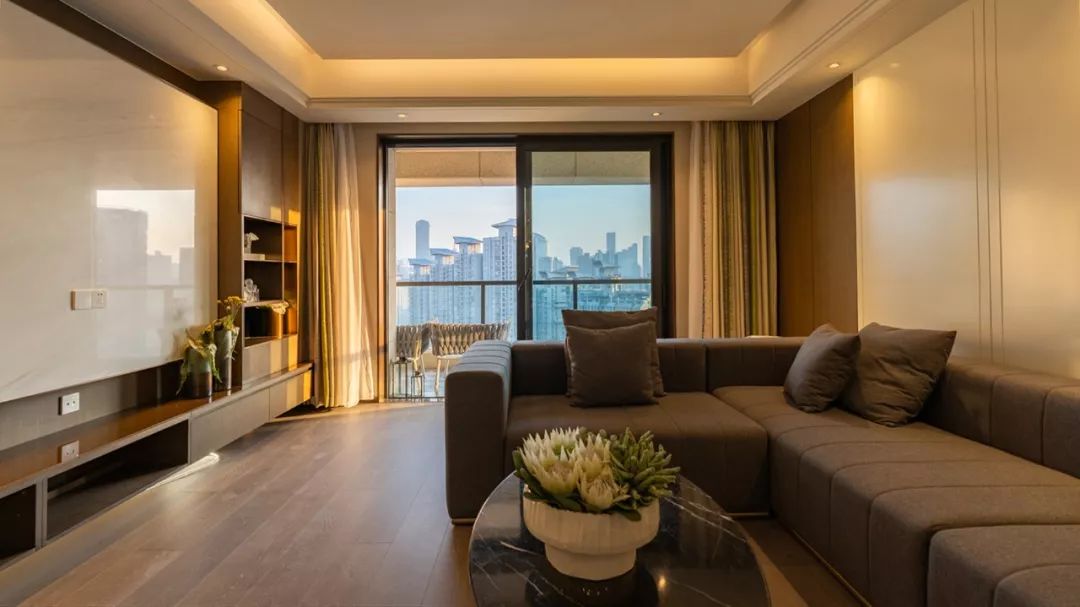 苏河湾畔「静安天御」样板房盛启！仅193套精装房源约82-351㎡2-5房