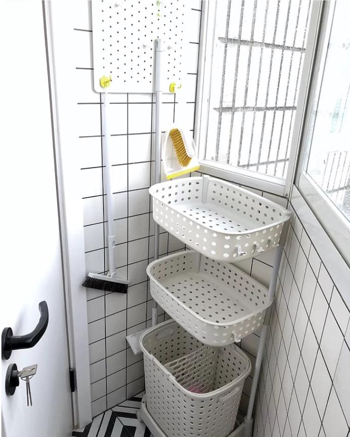 【】厨房、卫生间面积小别乱装！学她家这样设计，是真的非常好用