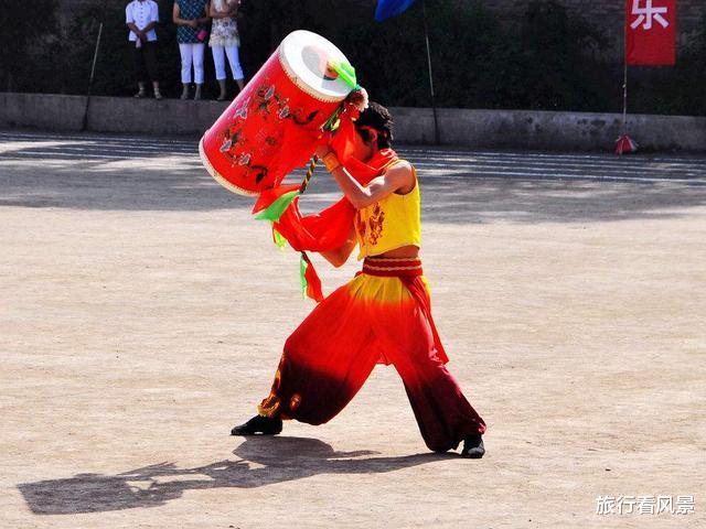 「油菜花」五一赏花攻略，200亩油菜花迎盛花期，距离市区仅40公里