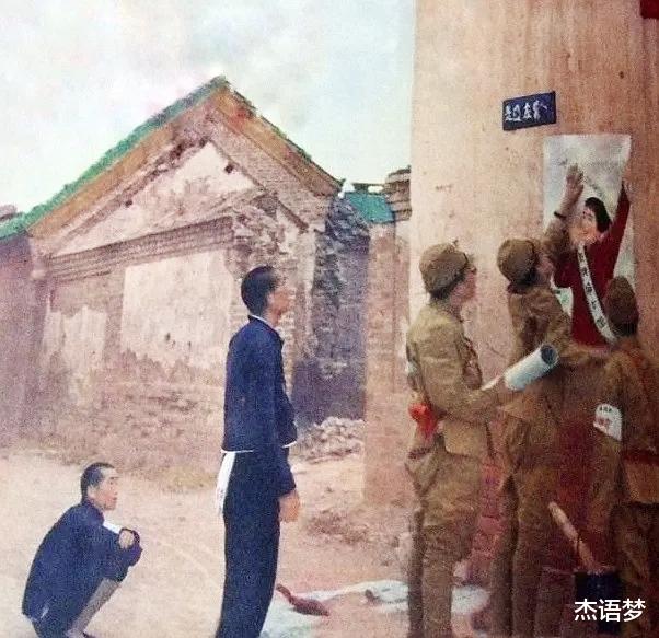 外敌入侵|日本鬼子侵华拍摄的私人相册，个个都是杀人不眨眼的禽兽，图5活埋中国士兵