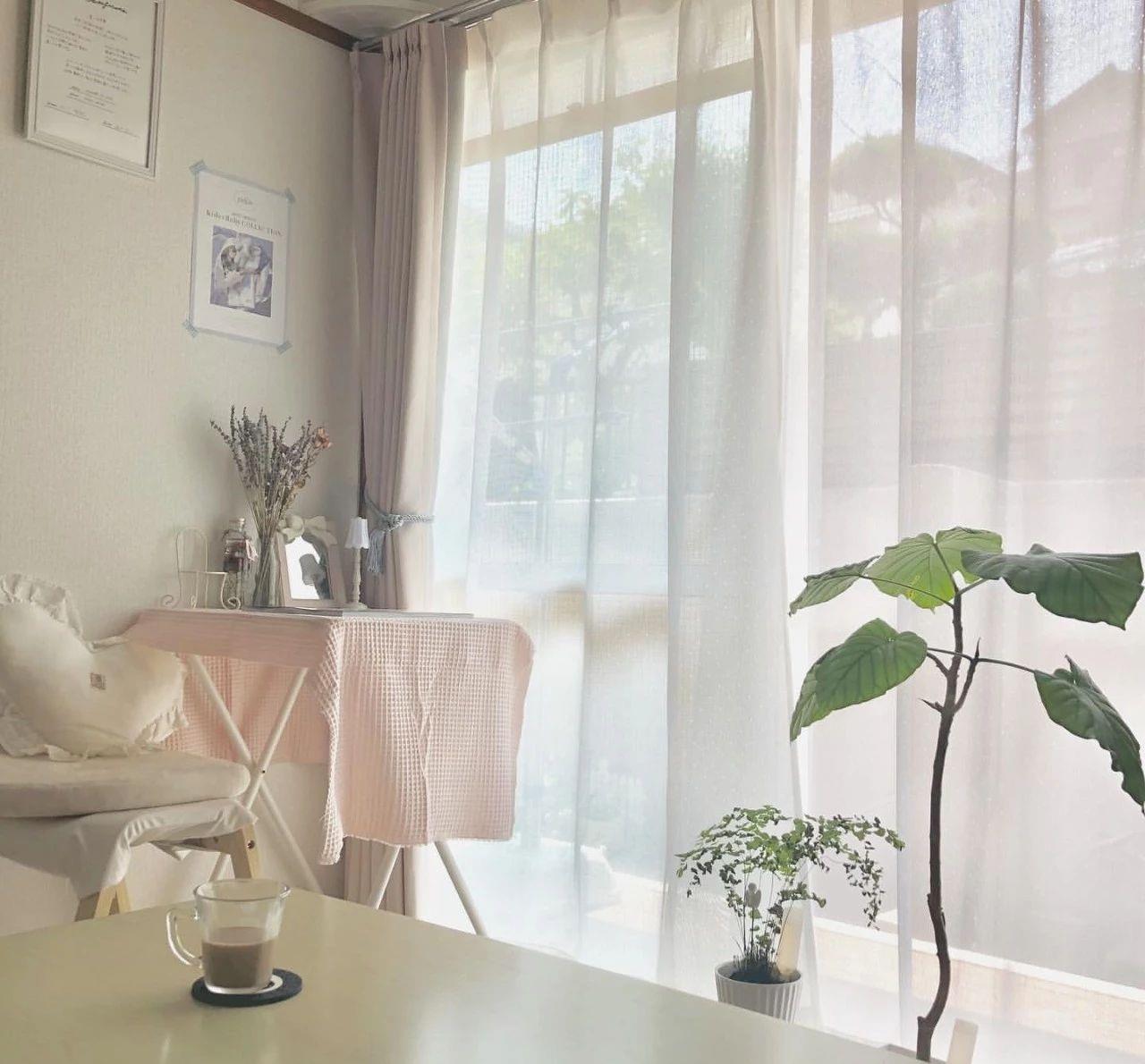 |日本一对小夫妻公开家居内部照，画风温馨而且养眼，令人感到舒适