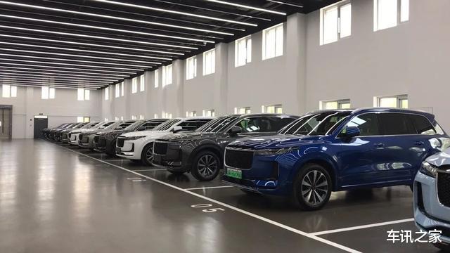 #理想one#最低调的豪车，66w的气场只卖33w，预售2小时收获4万辆订单