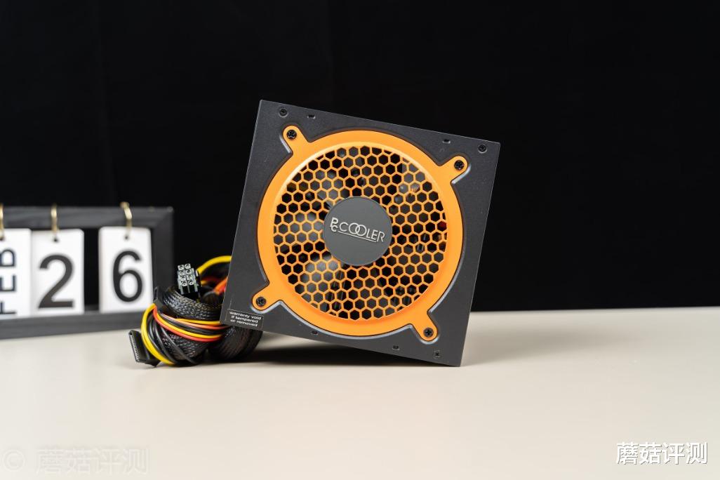 百度|运行稳定，功率主流、超频三七防芯GI-ST600电源 拆解评测