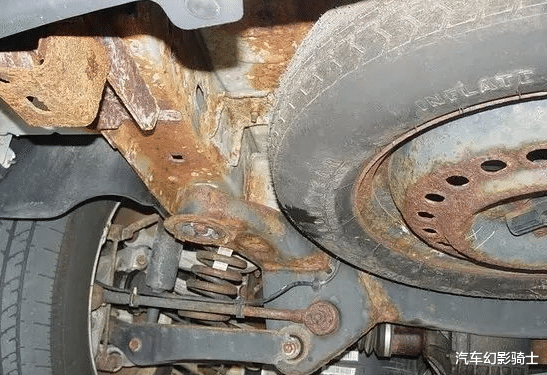 暴雨|暴雨过后泡水车大量上市,50万的车5万就卖,买来究竟划算吗?