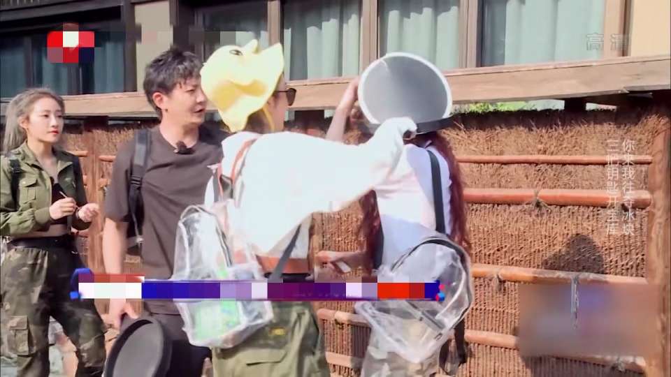 孔雪儿|《极限挑战》赵小棠多次“叛变”，孔雪儿最受宠，郭京飞默默保护