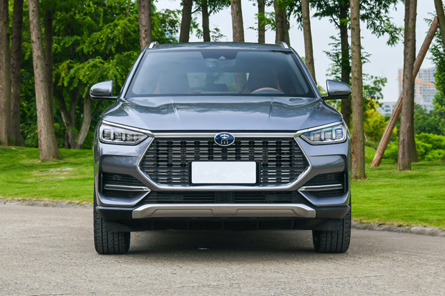 比亚迪宋|又要抢汉兰达饭碗,最低1.5T爆185马力,12万开出32万的气场