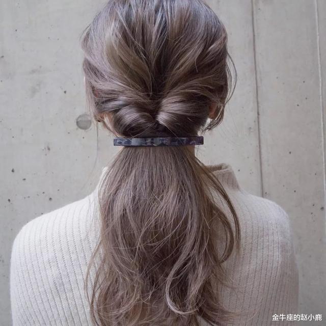 发型|“手残党”的你还只会披头发吗?快看看懒人发型!10秒就能搞定