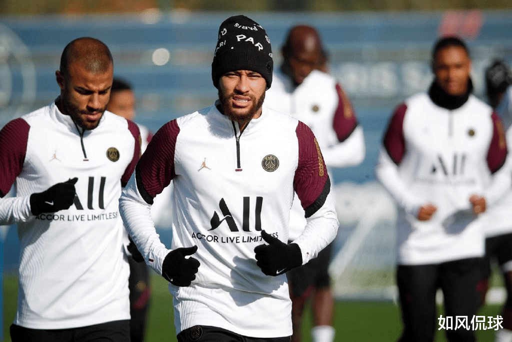 国足|7-2!巴黎1.8亿巨星彻底踢疯了,队友集体仰望,内马尔遭暴击