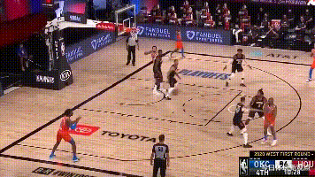 保罗|NBA搞笑一幕！6米开外无人防，保罗队友自信要球，结果贻笑大方