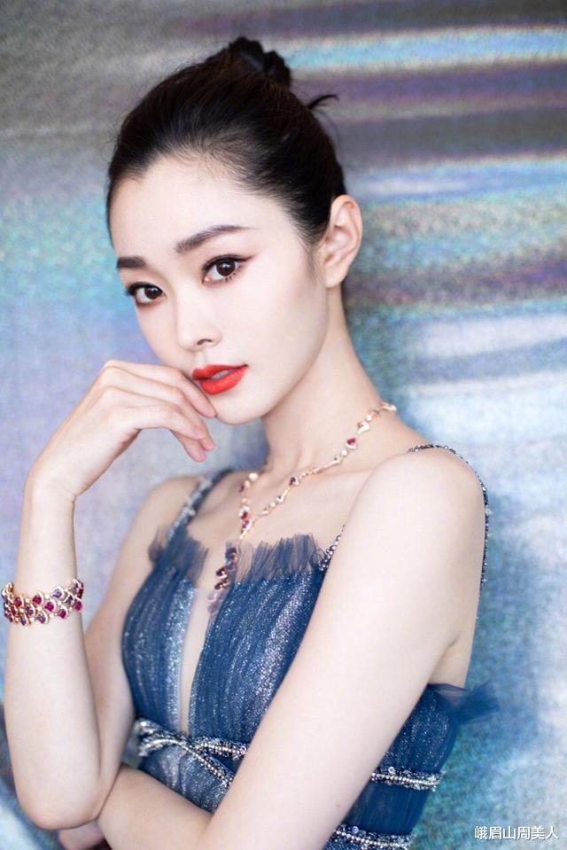 |?脸上有这3个特征的女生，请大胆扎发，露出你的五官更漂亮！