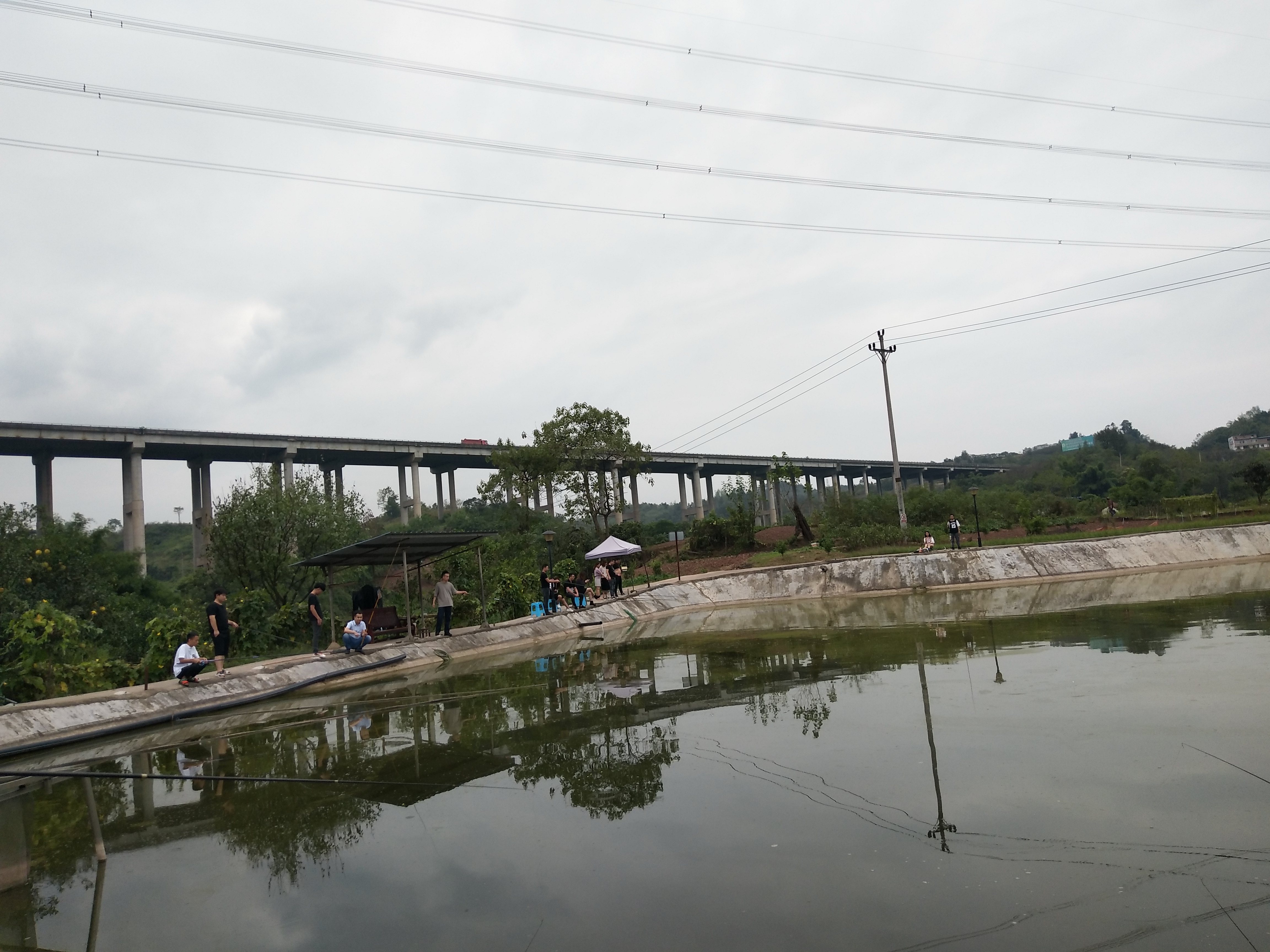 暴雨|为什么男人那么爱钓鱼?怎么都搞不懂,求解惑!