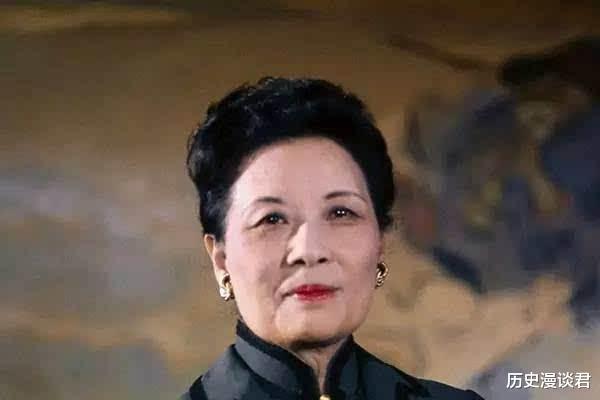 杨虎城▲蒋宋携手半生是否为真爱，为何宋一直没有去看望蒋且没有和他合葬