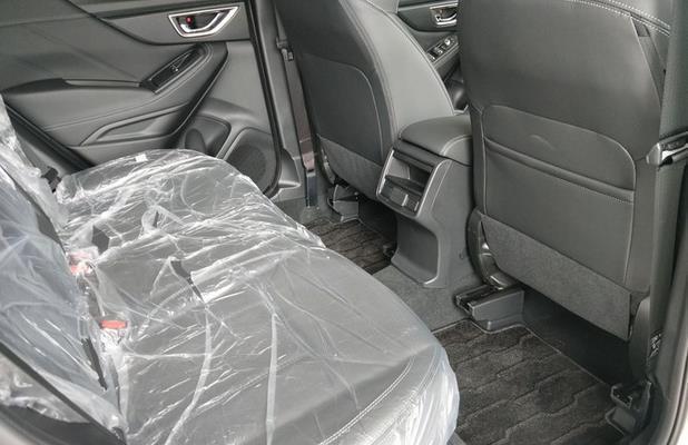 途胜|提辆斯巴鲁森林人值吗?行驶11000公里,车主说了一句大实话