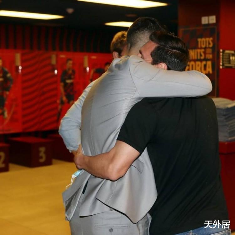 苏亚雷斯|为好友鸣不平！梅西再次炮轰俱乐部，无法在赛场上面对苏亚雷斯