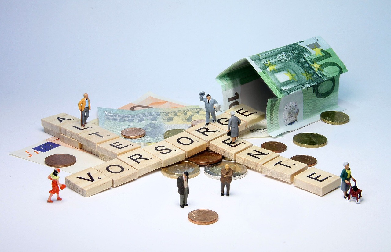 养老金|临退休人员：计算养老金时，缴费年限和缴费基数哪个“功劳”大？