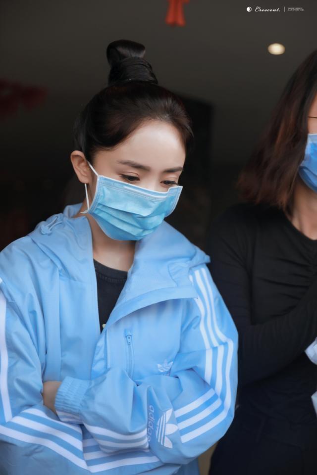 『杨幂』杨幂新剧路透照曝光！又是嘉行大礼包？工作室怕惹恼粉丝不敢官宣