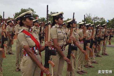 【巴基斯坦】莫迪终于认怂！5座边境哨被包了饺子，巴铁欢呼：红旗16立下大功