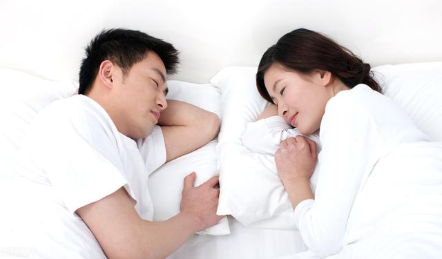 肝脏|28岁男子查出肝癌,错过最佳手术时间!医生:睡前1习惯害了他
