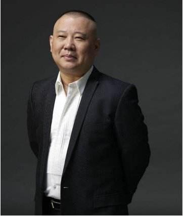郭德纲|她20年前狠心抛弃郭德纲,今身价过亿,送郭麒麟5层别墅