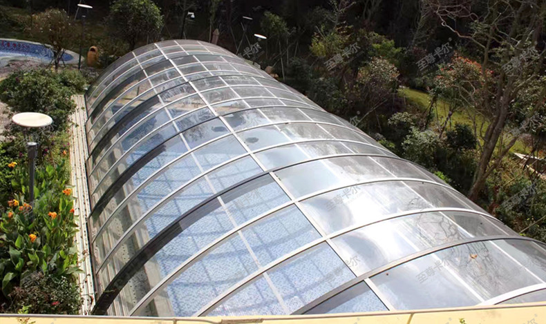 []泳池阳光房效果图装修效果图大全，新颖大气，还能折叠伸缩！