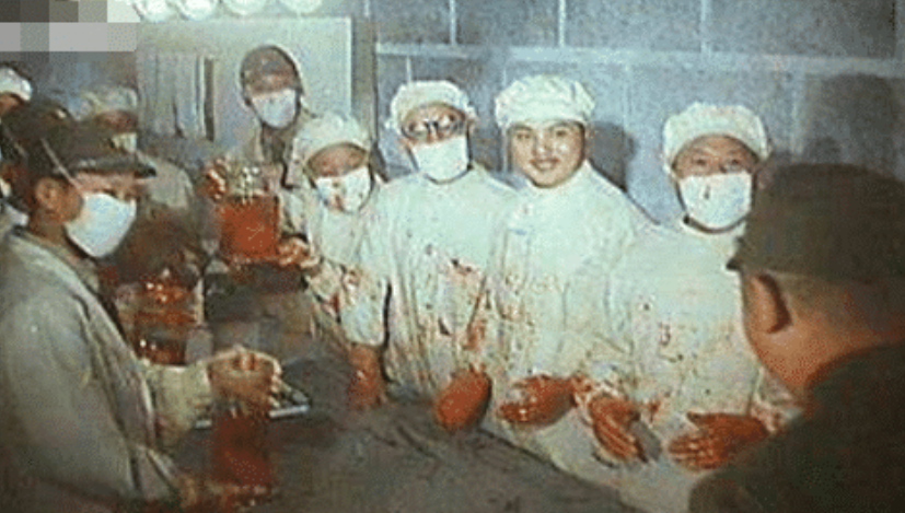 「生化武器」美国藏不住了！6000只绵羊的尸体，揭露生化武器研发