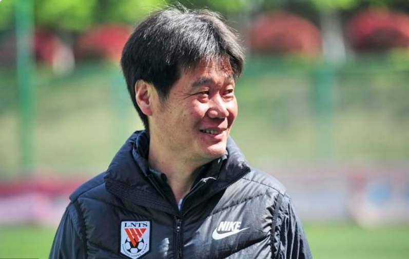 #山东鲁能#昨夜21点!鲁能又传重大消息,李霄鹏这次真要在中超玩把大的