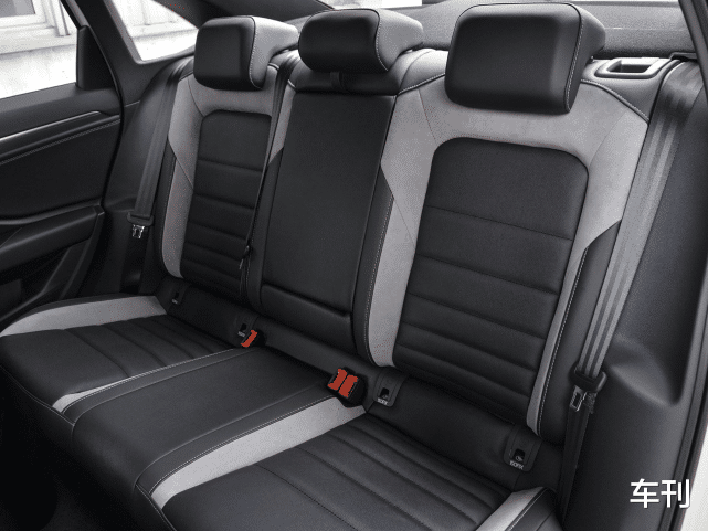 大众迈腾|大众又成功了，号称小迈腾，跌至9万多，30天狂甩33219台