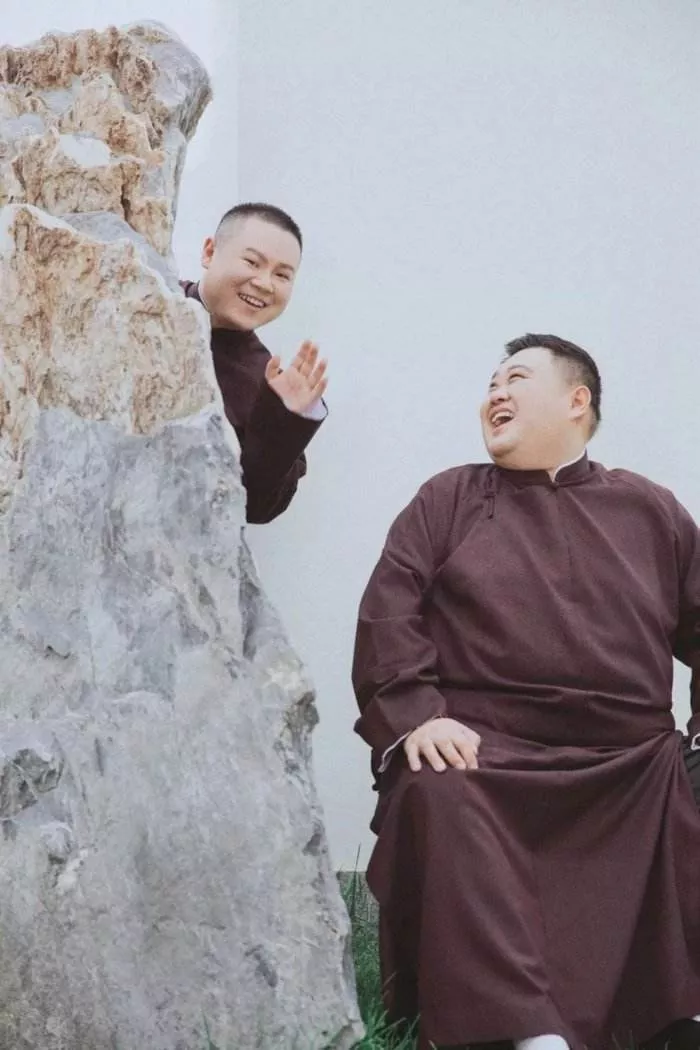 薇娅▲李佳琦薇娅“互撕”上热搜，揭露成年人关系的真相：朋友互撕，仇人互帮