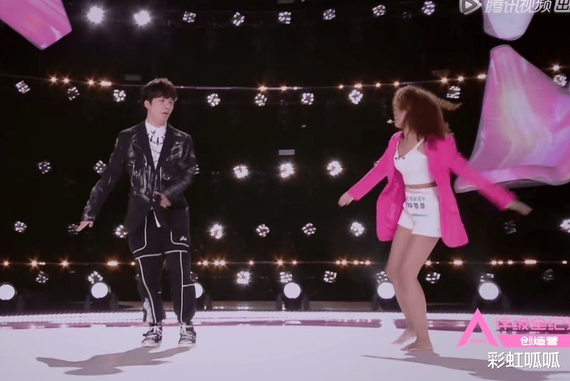 #创造营2020#华而不实！《创造营2020》的舞台被吐槽，多名学员摔倒却无人吭声