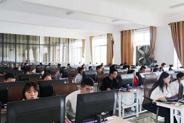 [证书]大学含金量最高的4个证，随便考上一个，以后找工作能“加分”