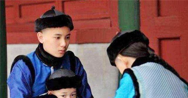 「皇太极」皇太极有11个儿子，除了福临继位以外，其余儿子结局如何