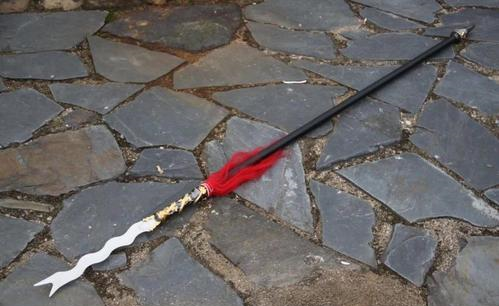 「张飞」张飞的丈八蛇矛，按照东汉的尺量，高达4