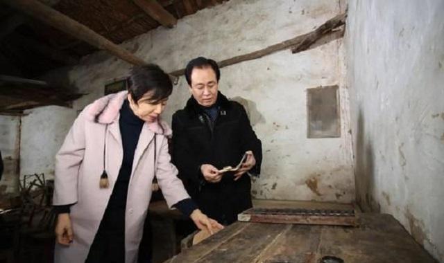 万茜|许家印糟糠之妻，身家170亿低调过日，两人37年恩爱如初
