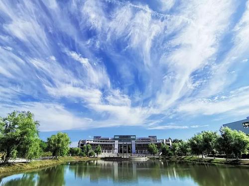 南京工程学院：录取分数不高，性价比却极高的3所普通院校，考到就是赚到！