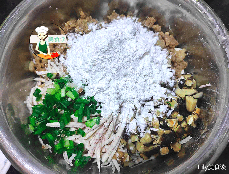 芋头丸子|11月吃它正当时,蒸一蒸10分钟上桌,营养又美味,好吃停不下筷子