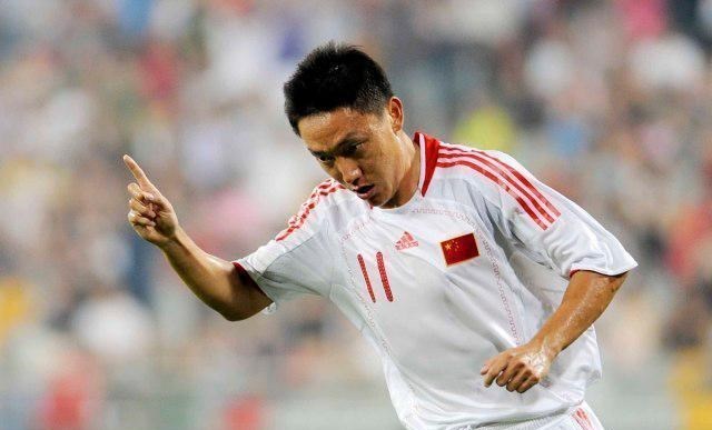 「曲波」英媒感叹热刺错失中国前锋！他本能成为第一个孙兴慜，但擦肩而过