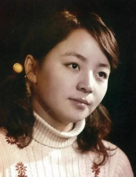 宋丹丹|23年前，倪萍一个电话救宋丹丹一命，为何宋丹丹至今不愿搭理她