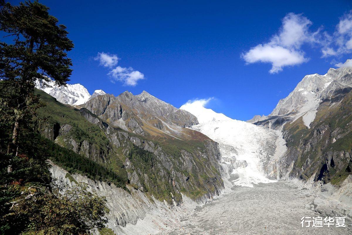 『海螺沟』我国唯一的冰山森林公园，一山有四季，十里不同天，堪称人间仙境